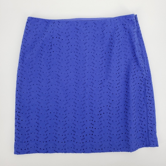 L.L. Bean Favorite Fit Eyelet Skirt Sz 12 - Picture 5 of 8